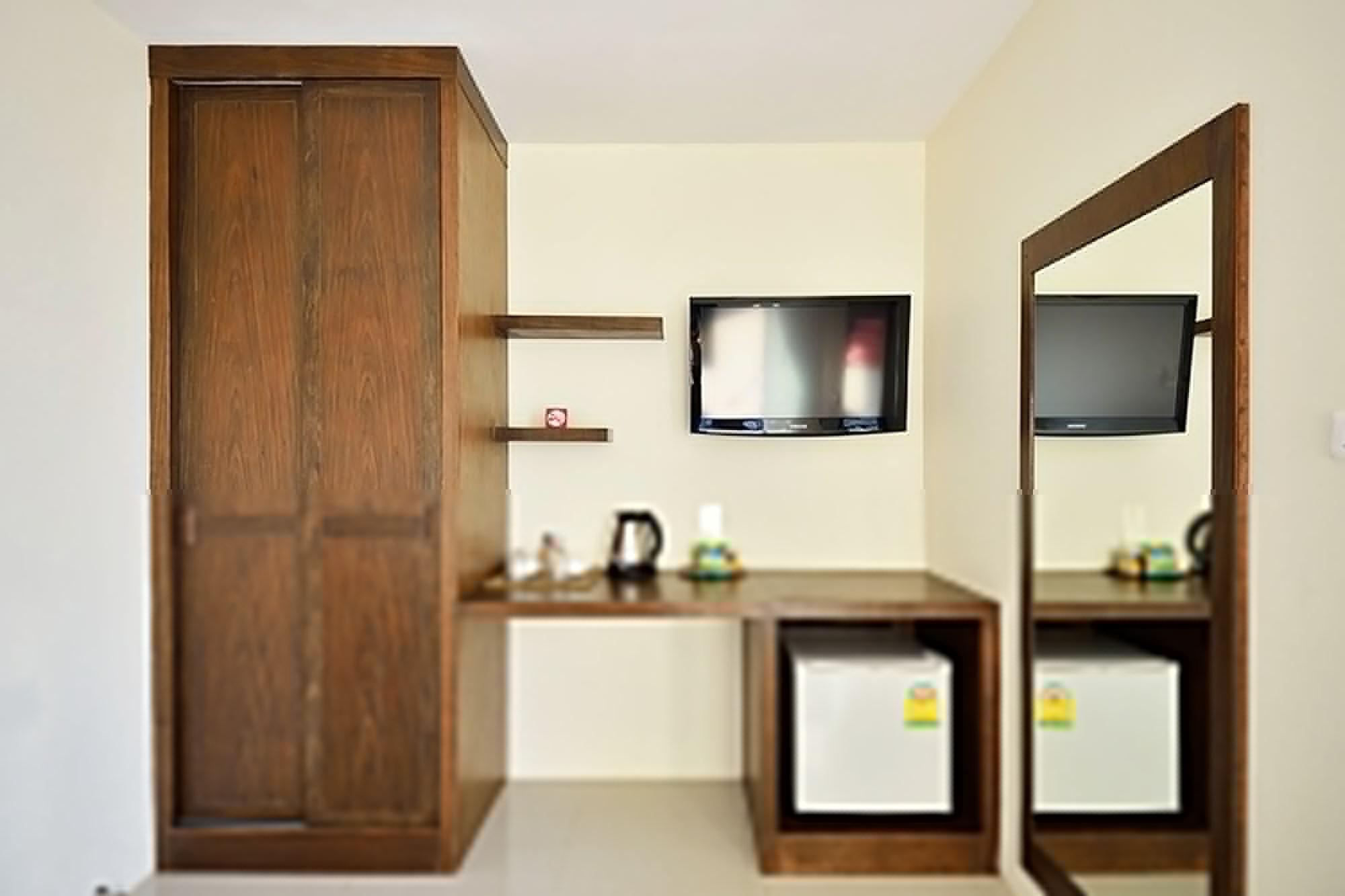 At Kamala Hotel Екстер'єр фото